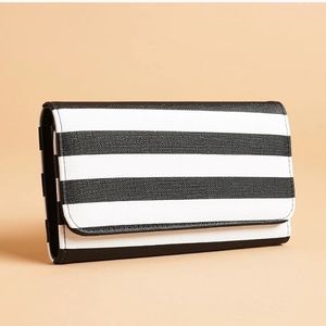 NWOT KUT from the Kloth Wallet